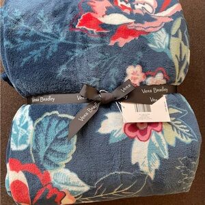 Vera Bradley Plush Throw Blanket - Rose Toile